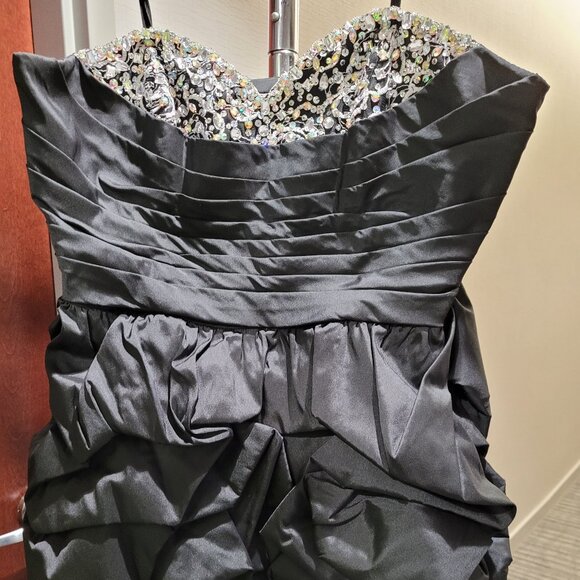 Mori Lee Style 91018 Size 22 - Picture 5 of 7